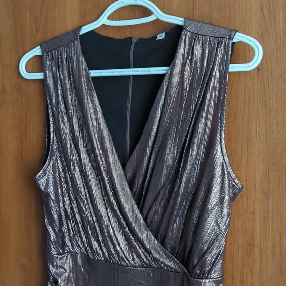 Dress - Picture 4 of 4